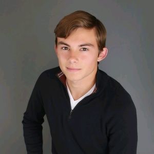 Meet your Posher, Chase